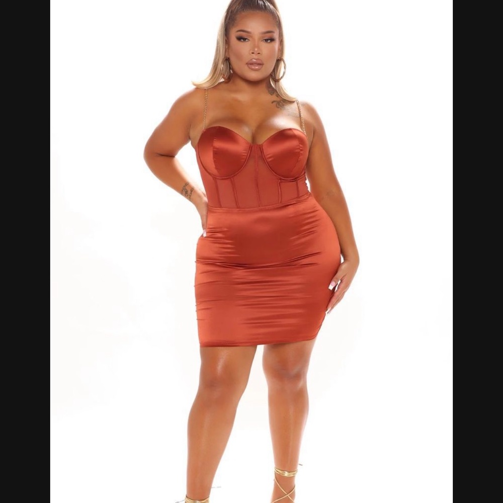 Really sexy curvy dress like new never used before